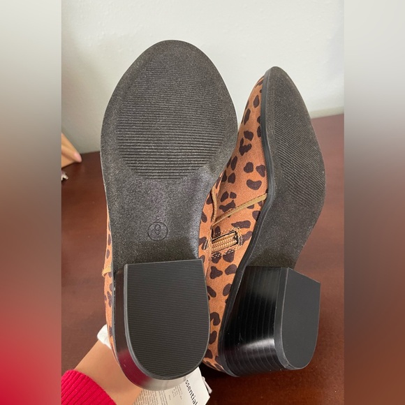 Leopard Style Zippered Ankle Boots | Low heel | Size 9 - Picture 13 of 14